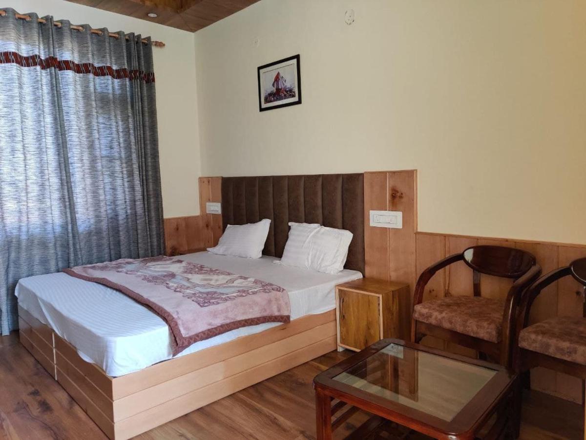 Mathan View Homestay - 3Min Drive To Kullu-Manali Airport Shamshi Bagian luar foto